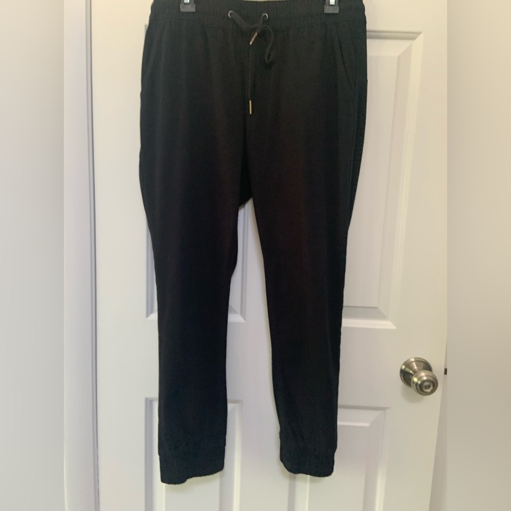 RDI women’s Black Joggers